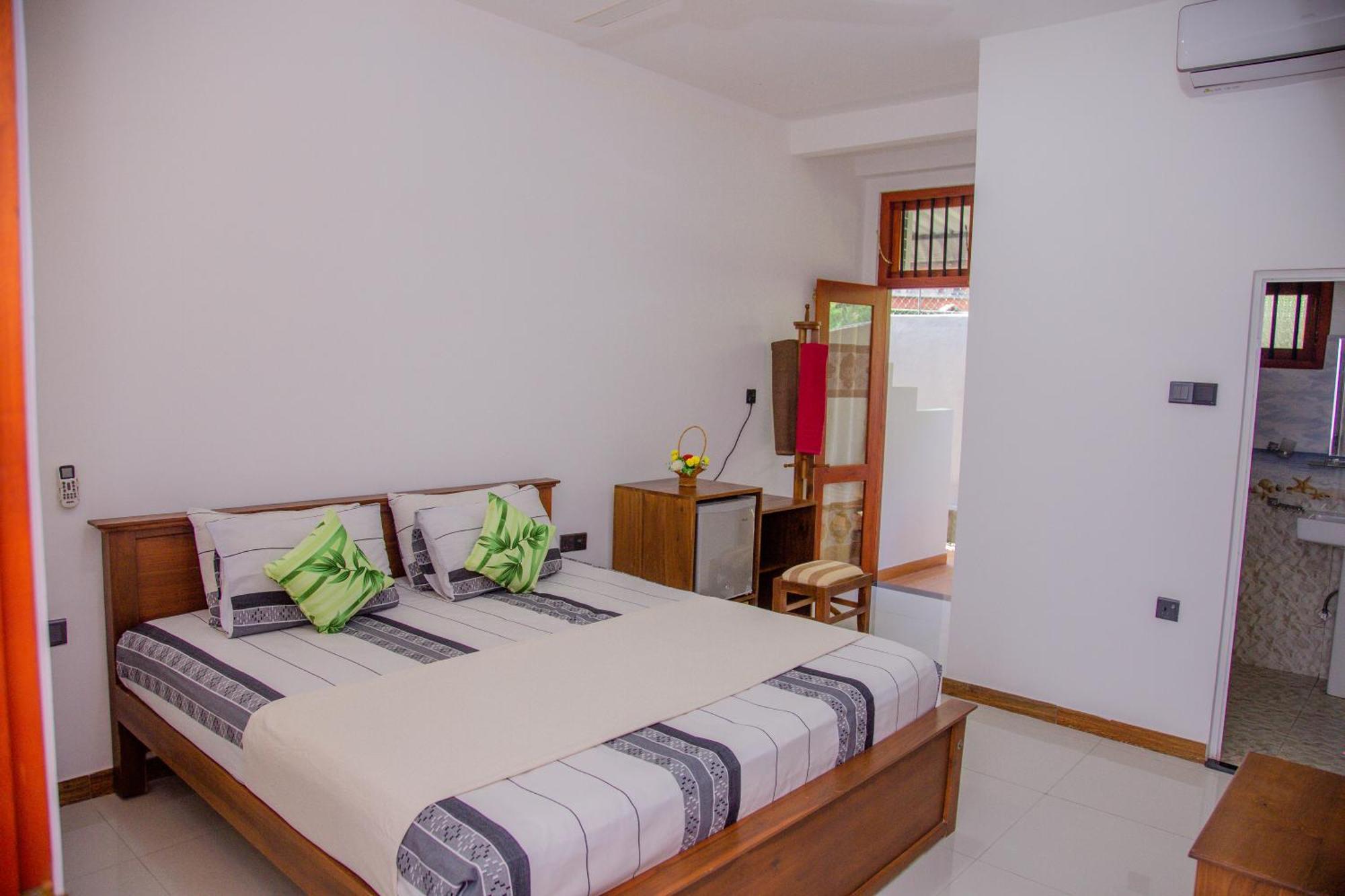 Hispaniola Inn Mirissa Dış mekan fotoğraf