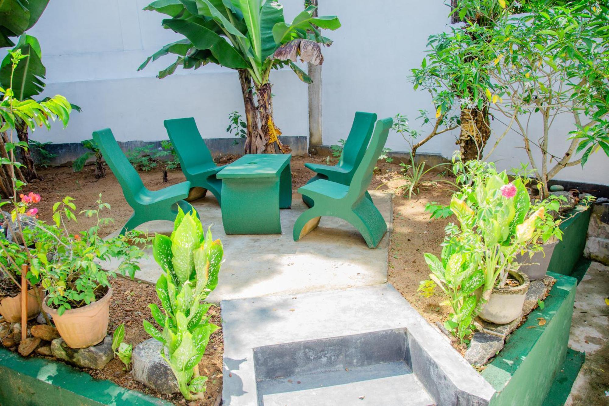 Hispaniola Inn Mirissa Dış mekan fotoğraf