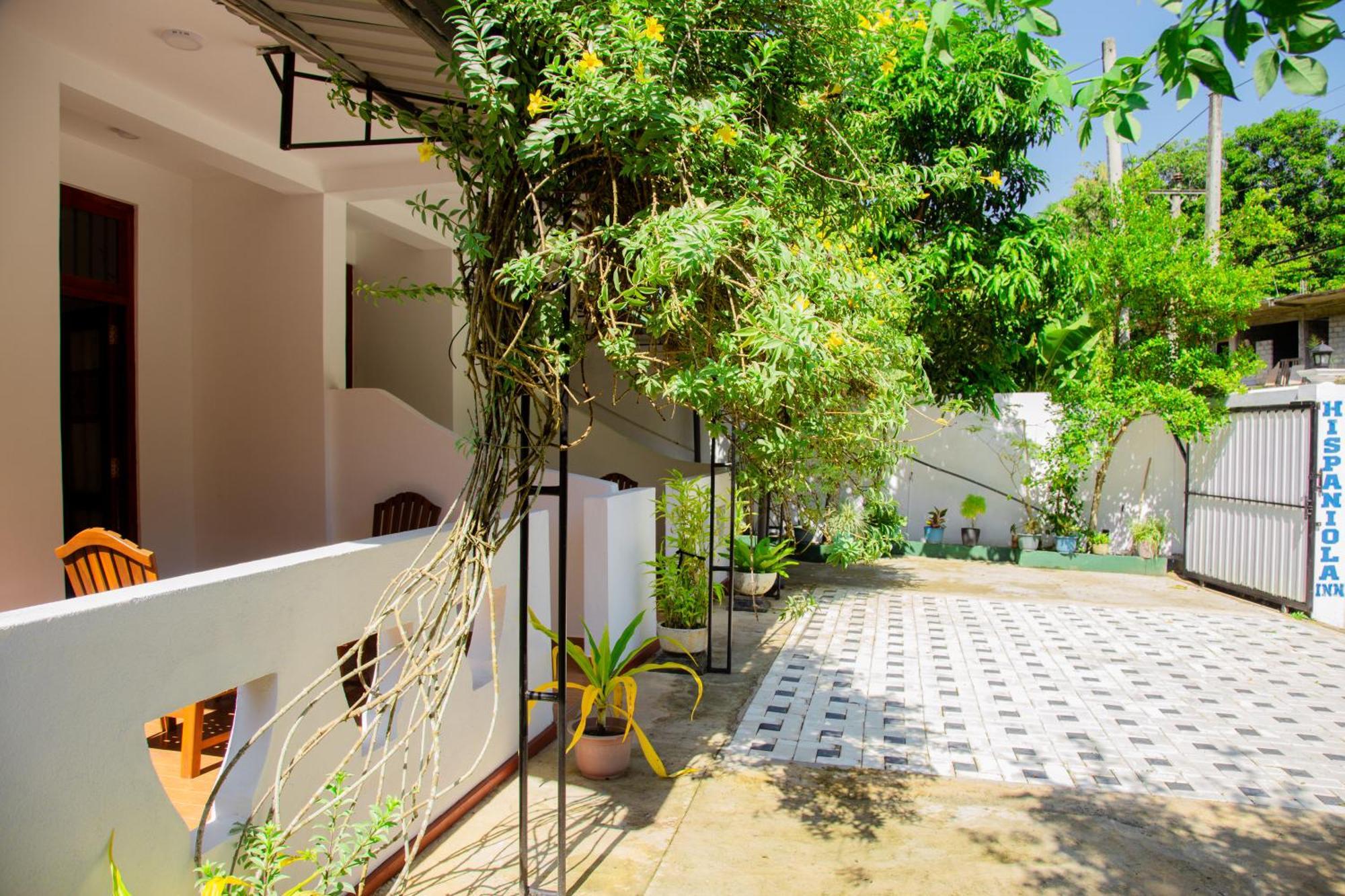 Hispaniola Inn Mirissa Dış mekan fotoğraf