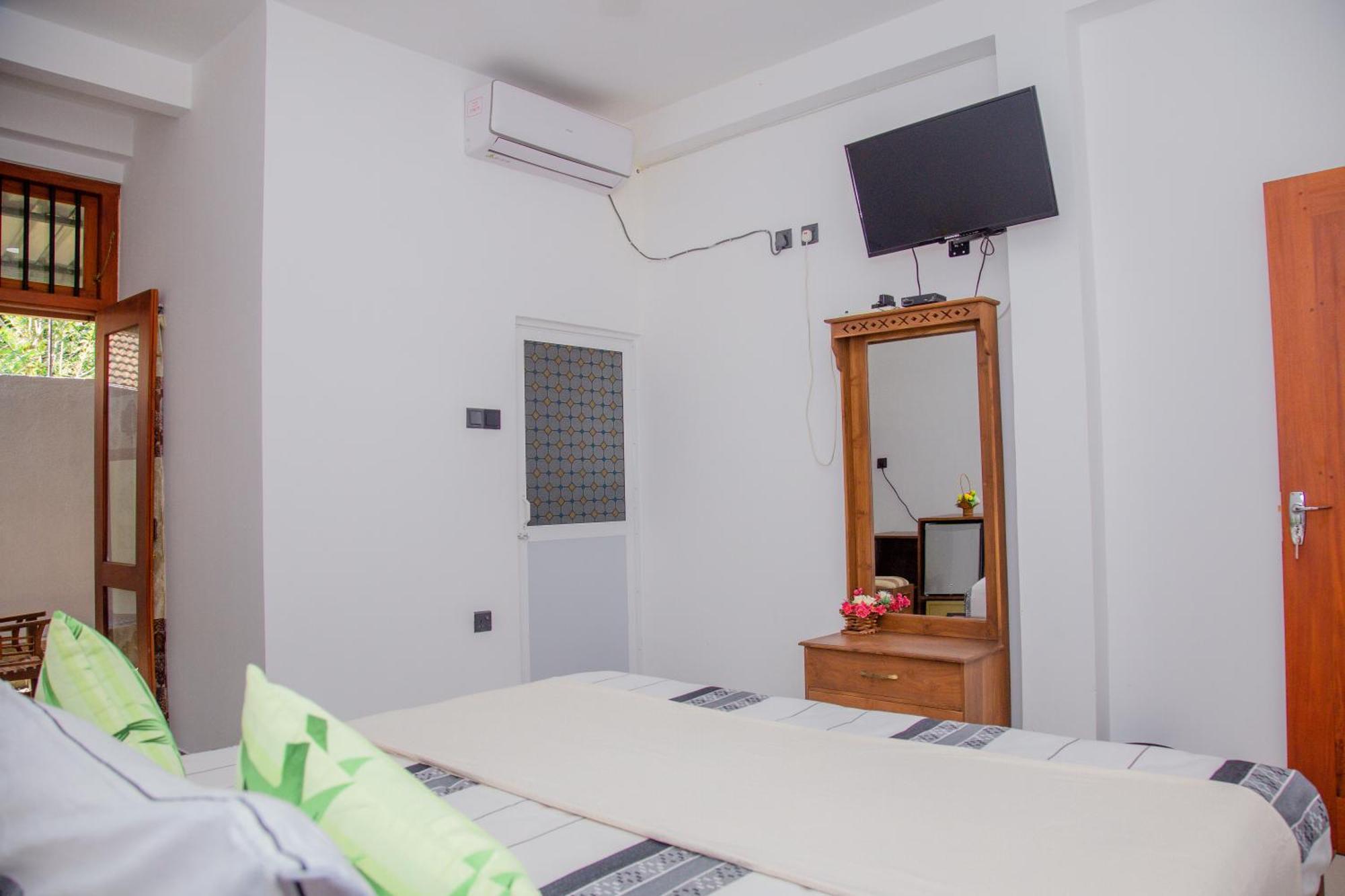 Hispaniola Inn Mirissa Dış mekan fotoğraf